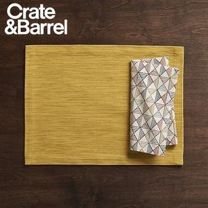 Crate & Barrel Polly Dinner Napkins